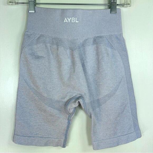 Motion Seamless Cycling Shorts - Picture 7 of 7